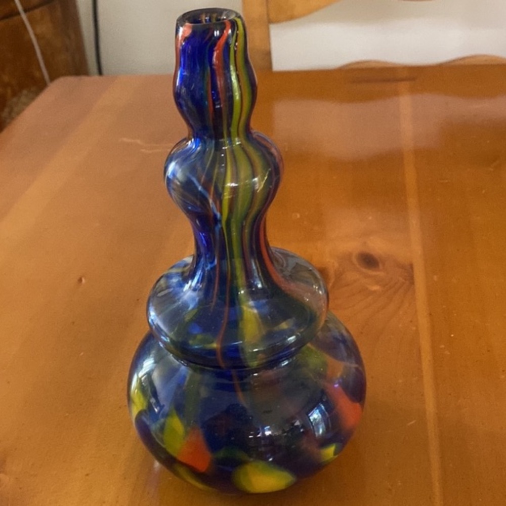 Vintage Vase Hand Blown Speckled Swirled Genie Bud Flower Vase “Rare Find” - Picture 3 of 13